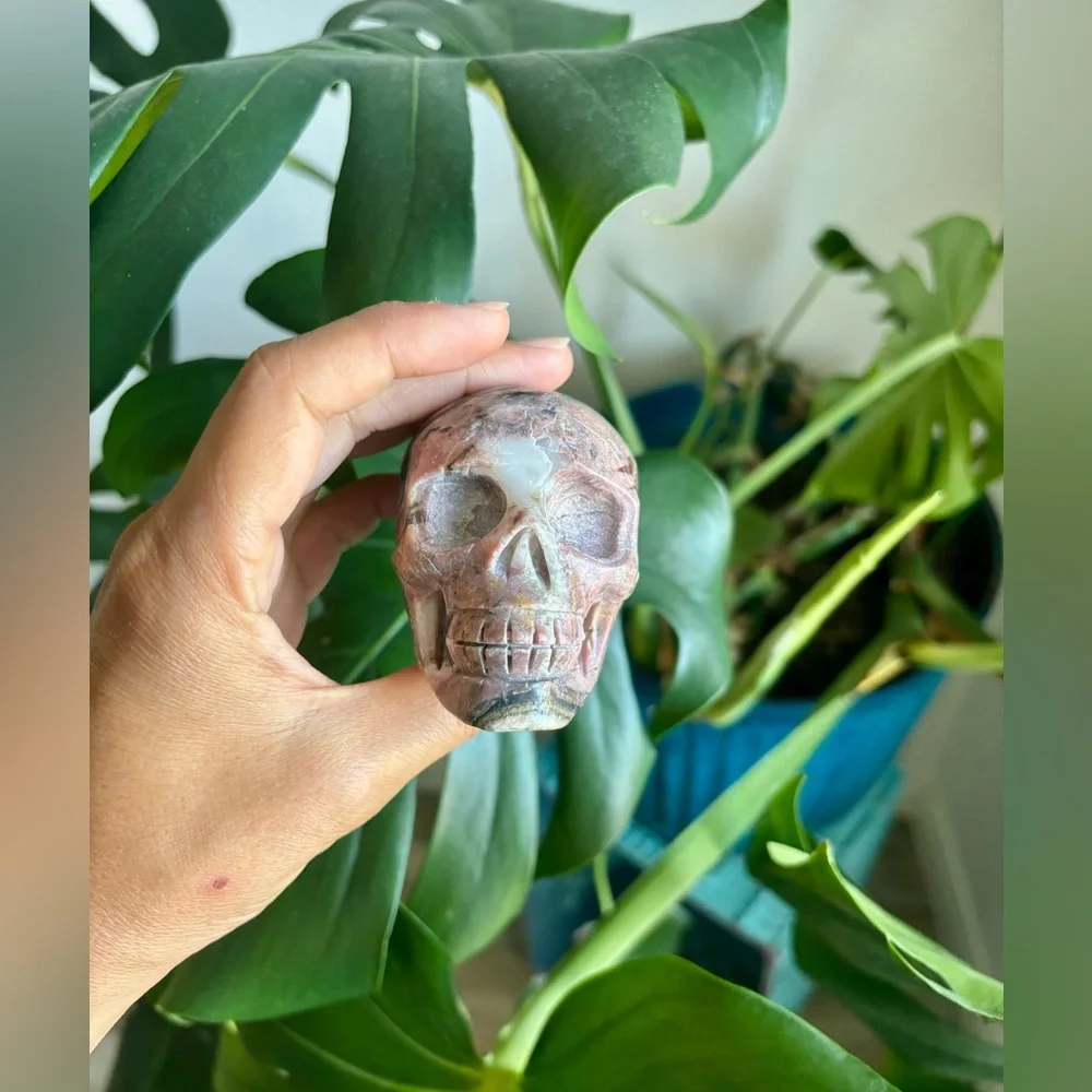 Rhodonite Skull Carving - Picture 3 of 5